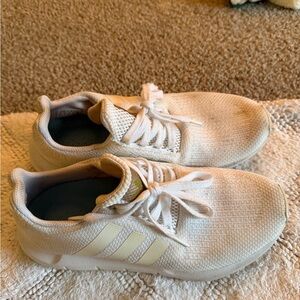 Adidas Women’s 8.5 White & Cream Sneakers